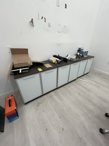 CABINETS WITH 2 GLASS FRONT DOORS