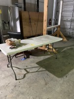 FOLDING TABLE - 6'