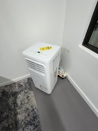 VISSANI PORTABLE A/C UNIT WITH EXHAUST & LITTLE CONDENSATE PUMP
