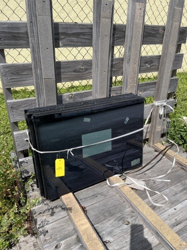 LOT IMPACT GLASS (CONTENTS OF 10 ASSORTED RACKS & PALLETS)