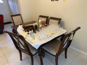 DINING TABLE WITH 2 LEAVES & 6 CHAIRS - 90x50 (WITHOUT LEAVES)