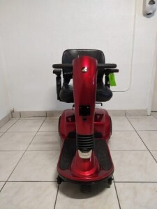 GOLDEN COMPANION GC240 3-WHEEL SCOOTER - RED (NO CHARGER / NO BASKET)