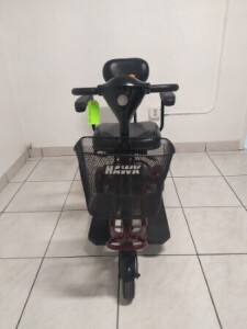 DRIVE HAWK 3-WHEEL SCOOTER WITH BASKET - RED (NO CHARGER / NO BATTERIES)