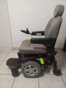 QUANTUM 600 6-WHEEL POWER CHAIR WITH JOYSTICK CONTROL - RED