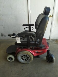 QUANTUM 1650 6-WHEEL POWER CHAIR WITH JOYSTICK CONTROL - RED (650lbs)