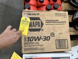12 QUARTS OF NAPA SAE LOW-30 MOTOR OIL