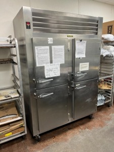 TRAULSEN AH232W-ZRY02 STAINLESS STEEL REFRIGERATOR WITH 4 DOORS - SERIAL No. T95704E05